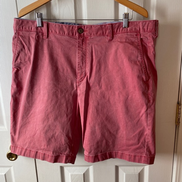 Tommy Bahama Other - Tommy Bahama Boracay Geranium 10” Chino Shorts SZ 40